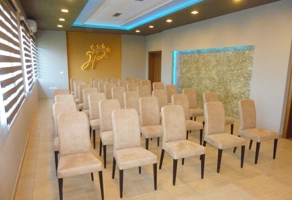 Фото Hotel Pavaresia 4*